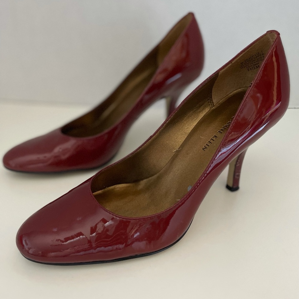 Anne Klein “Wishful” Rouge Patent Heels, Size 7.5M, In Good Used Condition.